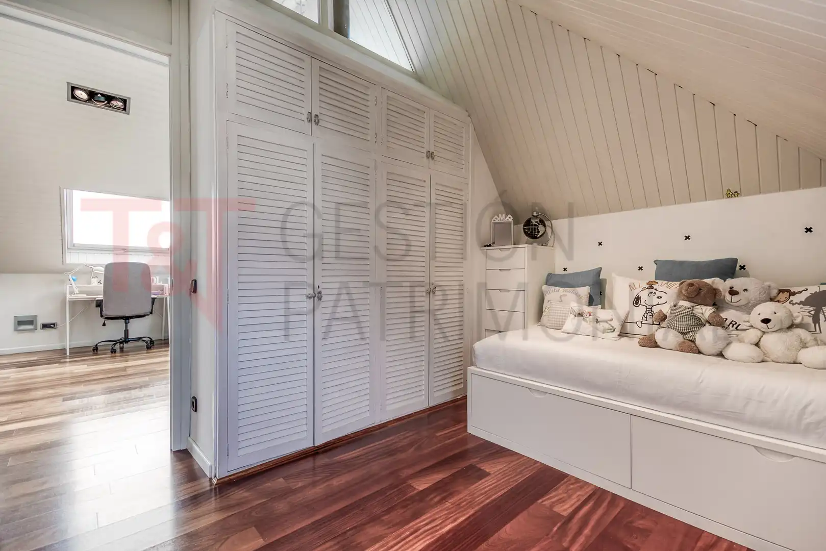 Habitación de Casa o chalet en venta en Canovelles con Aire acondicionado, Calefacción y Jardín privado