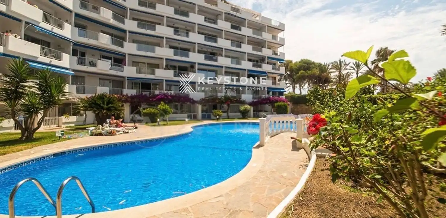 Exterior view of Flat for rent in Calvià  with Air Conditioner, Terrace and Swimming Pool