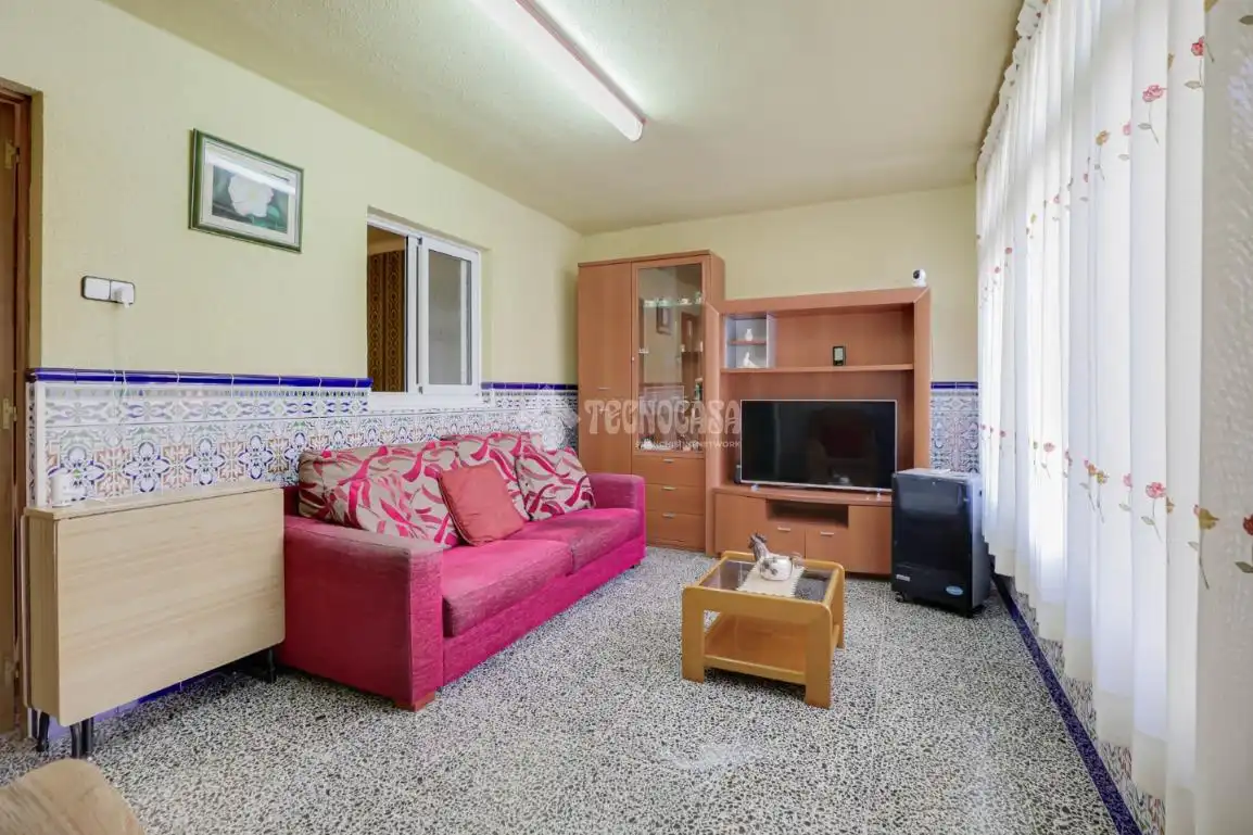 Sala d'estar de Casa adosada en venda en Gavà amb Terrassa