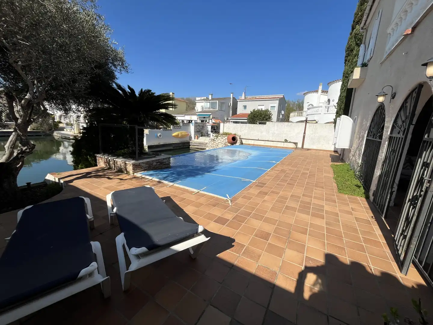 Piscina de Casa o xalet en venda en Empuriabrava