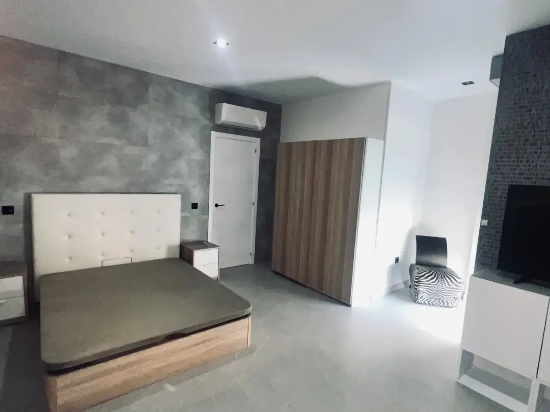 Wohnung zur Miete in Calle Castillo de Fuensaldaña, 4, Europolis