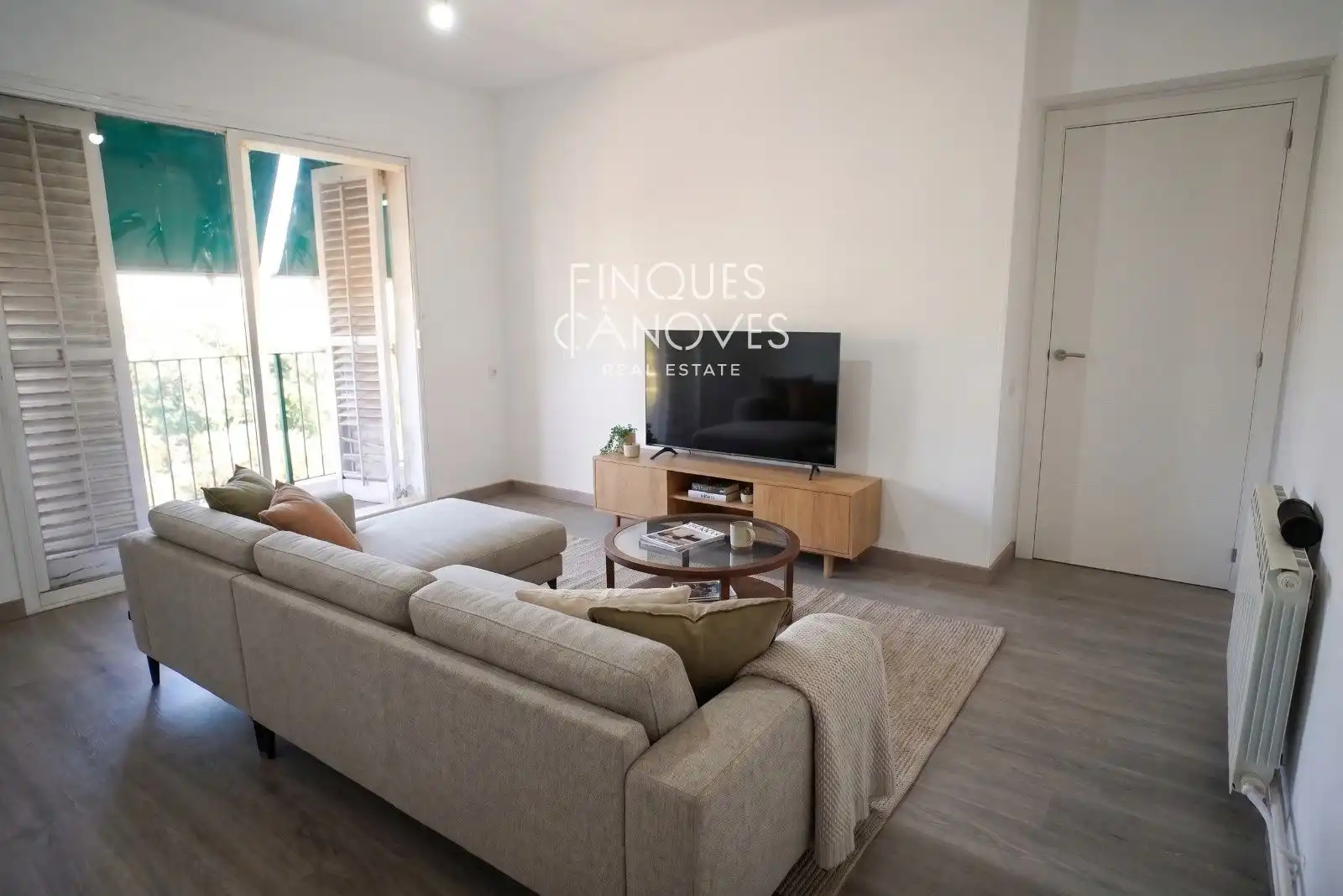 Wohnzimmer von Dachboden zum Verkauf in Girona mit Heizung, Terrasse und Abstellraum