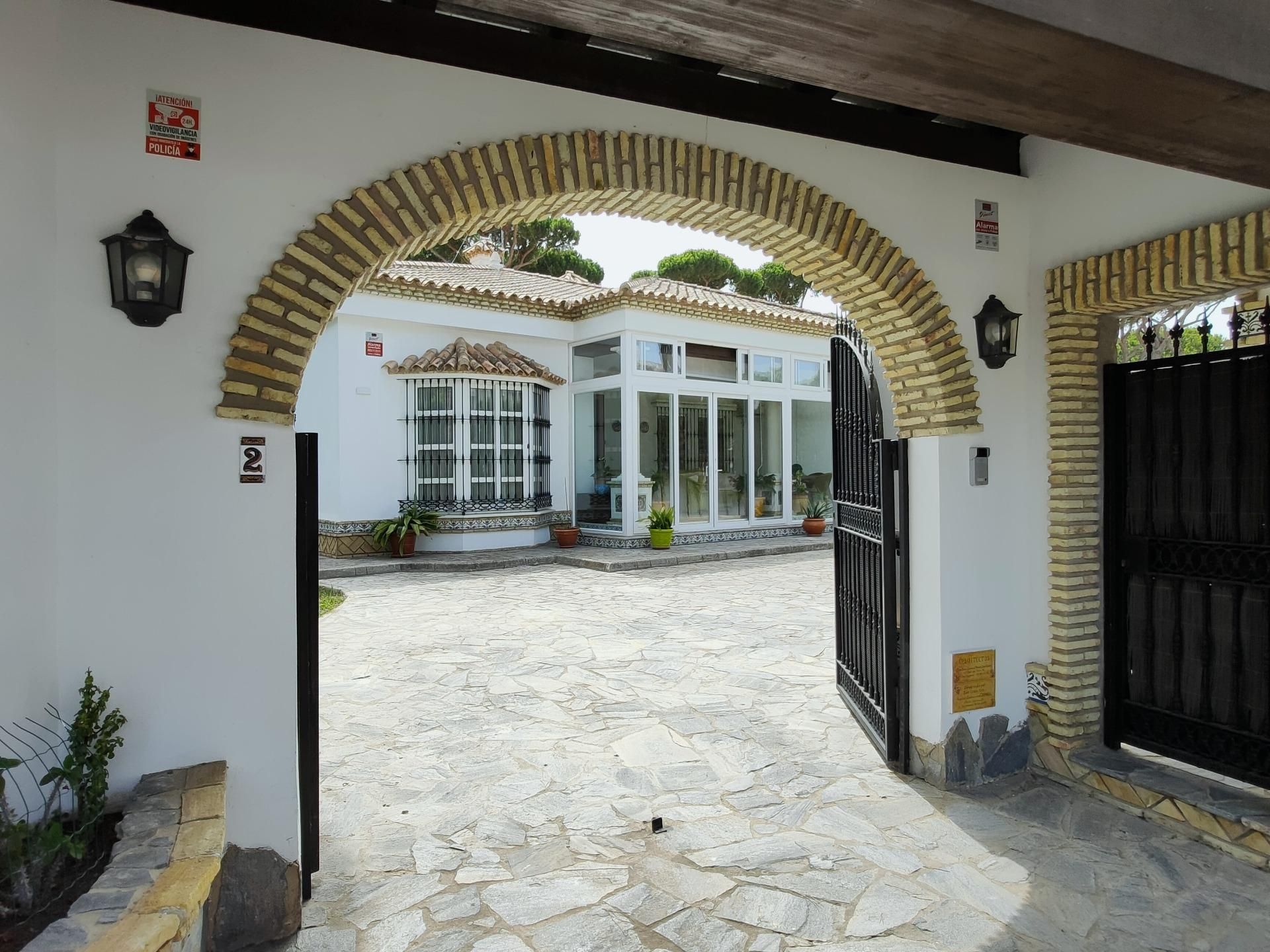 Casa o xalet en venda en Chiclana de la Frontera amb Aire condicionat, Calefacció i Jardí privat