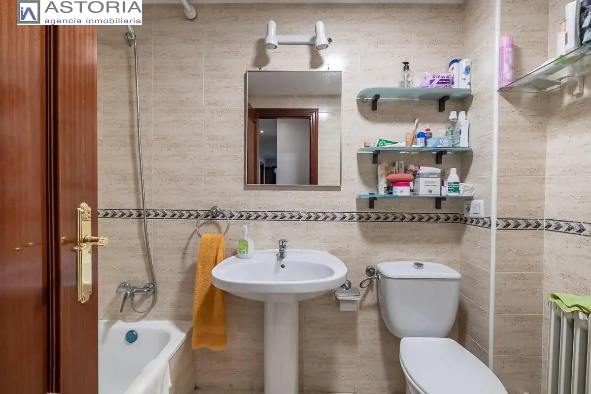 Flat with lift for sale in Calle GUARNON, imagen 16