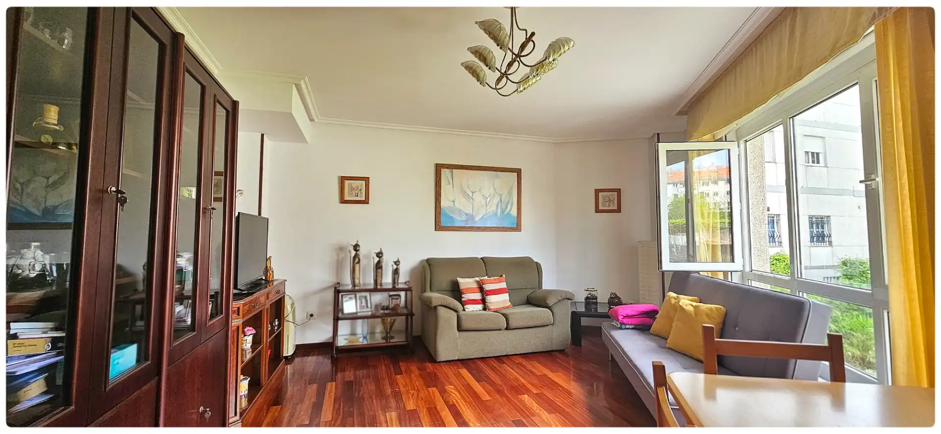 Sala de estar de Piso en venta en Ames con Calefacción, Amueblado y Horno