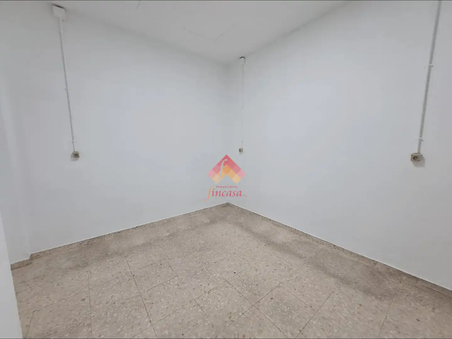 Commercial properties for rent in Ronda  with Air Conditioner