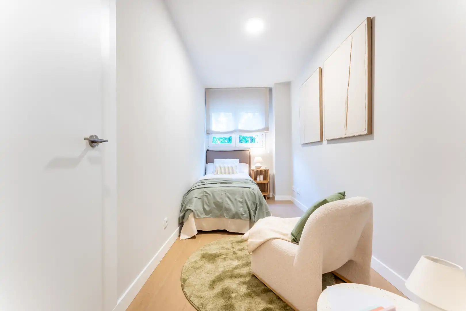 Bedroom of Flat for sale in Sevilla  with Air Conditioner, Heating and Storage room