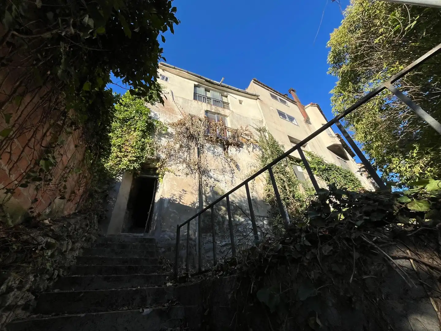 Vista exterior de Casa o chalet en venta en Cuéllar con Calefacción