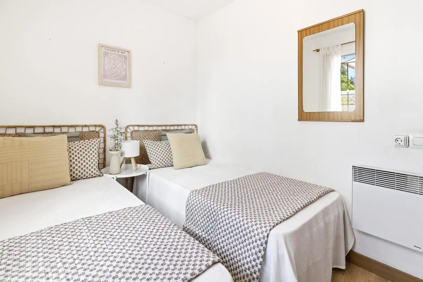 Dormitori de Casa o xalet en venda en Mogente / Moixent amb Jardí privat, Terrassa i Traster