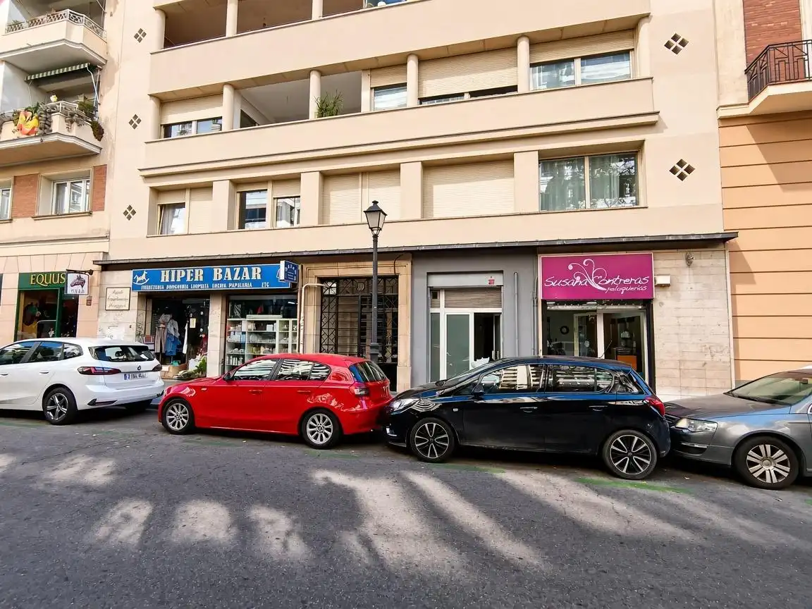 Parkplatz von Geschaftsraum zur Miete in Chamberí