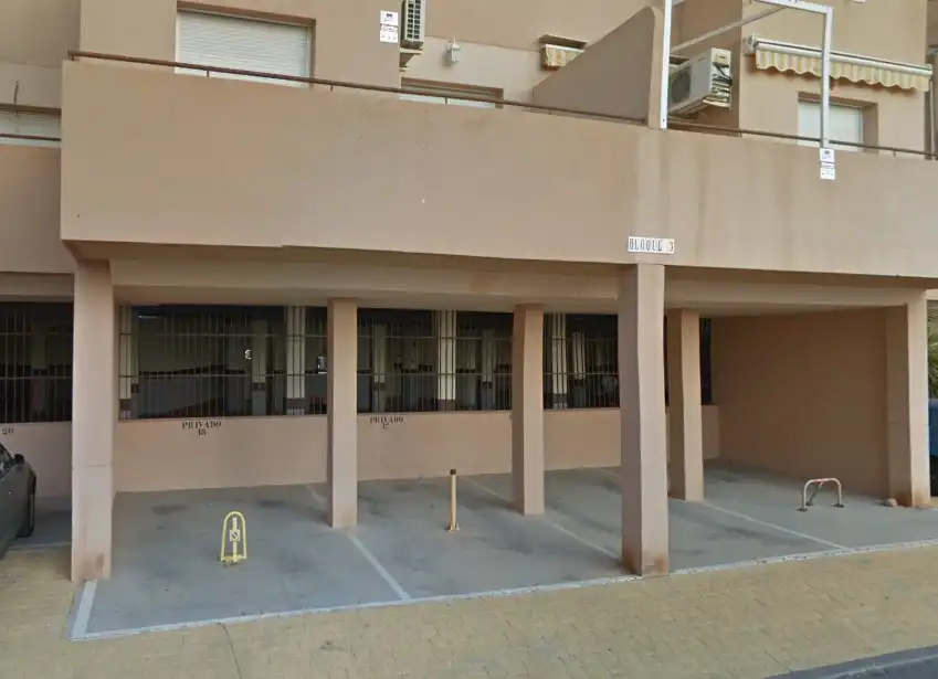 Parking with lift for sale in Calle las Encinas, imagen 3