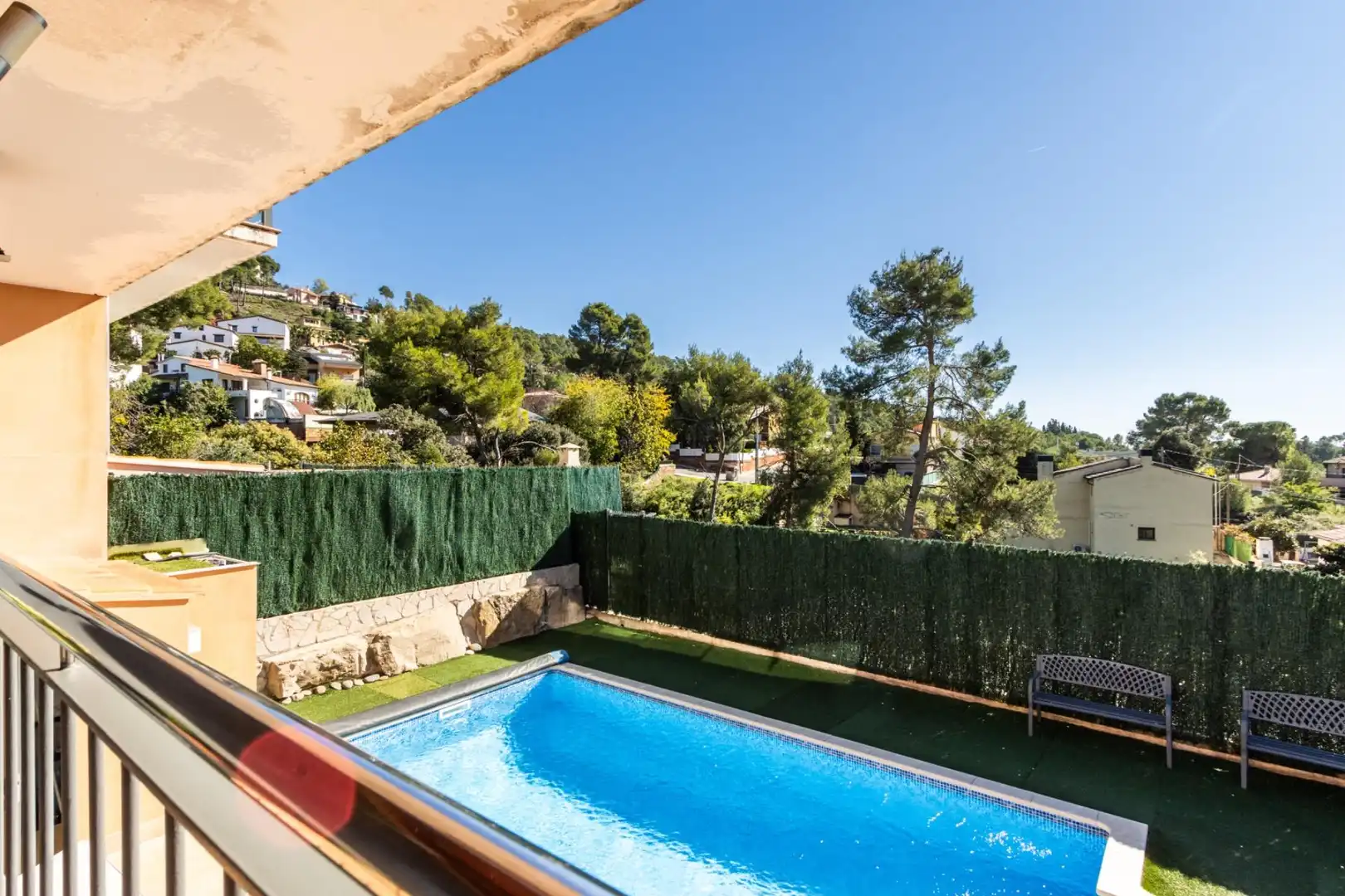 Piscina de Casa adosada en venda en Castellar del Vallès amb Aire condicionat, Calefacció i Terrassa