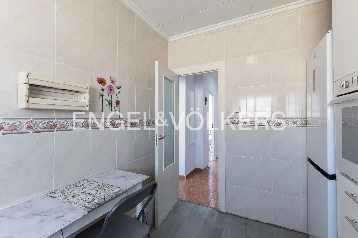 Flat for sale in Valencia  with Air Conditioner and Heating