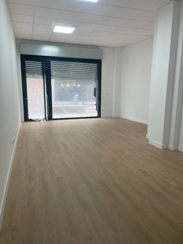 Local comercial en Alquiler en Calle de Talamanca, 14 en Estación - Parque O'Donnell