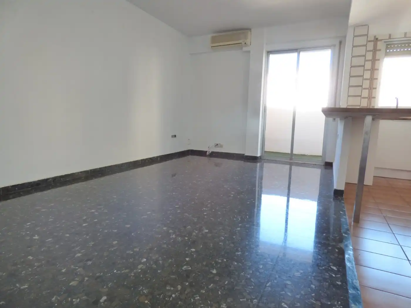 Piso de alquiler en Valencia con Aire acondicionado, Calefacción y Balcón