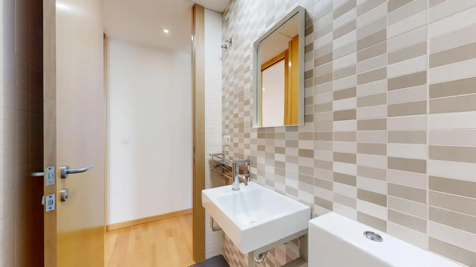 Bathroom of Detached homes for rent in Torrent  with Air Conditioner, Heating and Private garden