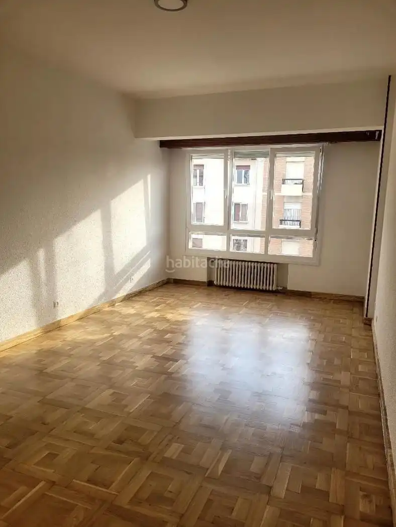 Flat for sale in Calle Víctor Romanos 11, imagen 13