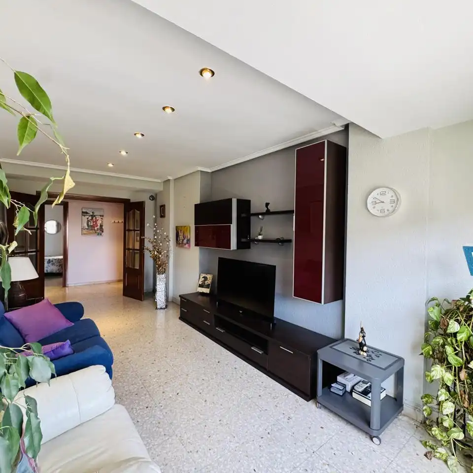 Flat for sale in De Cesáreo Alierta, La Granja