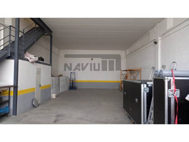 Nave industrial en Alquiler en El Barral Ferial