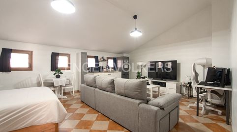 Confortable casa en Vilareal con espacios versátiles y estudio en la azotea