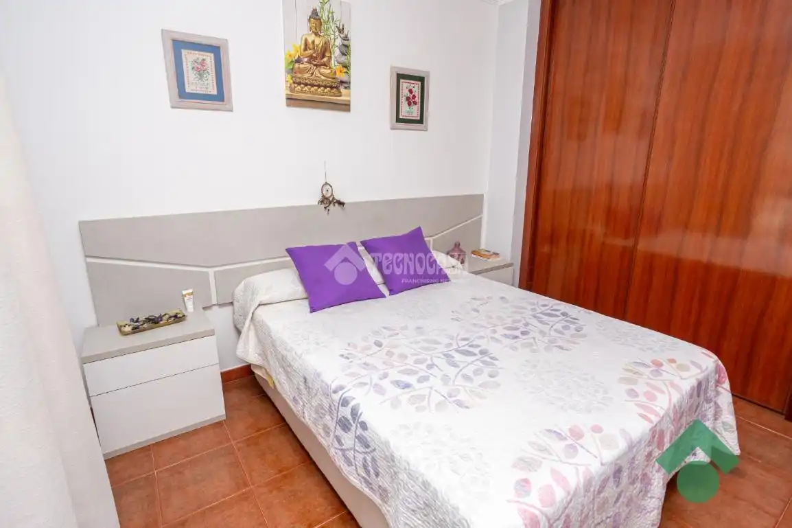 Dormitori de Casa adosada en venda en San Bernabé