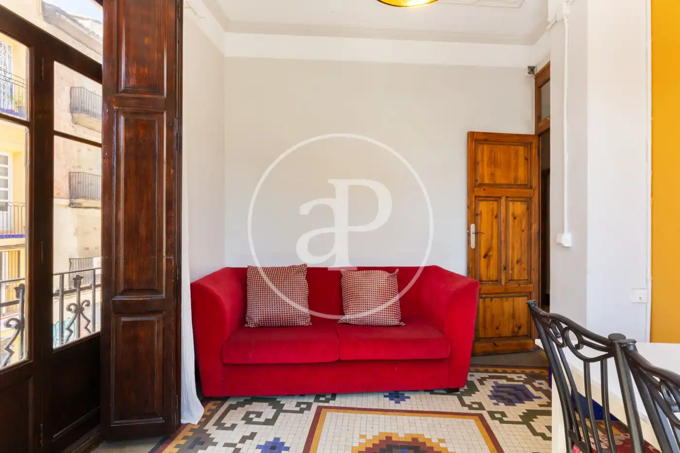 Flat with terrace to rent in C/ de la Corona, imagen 2