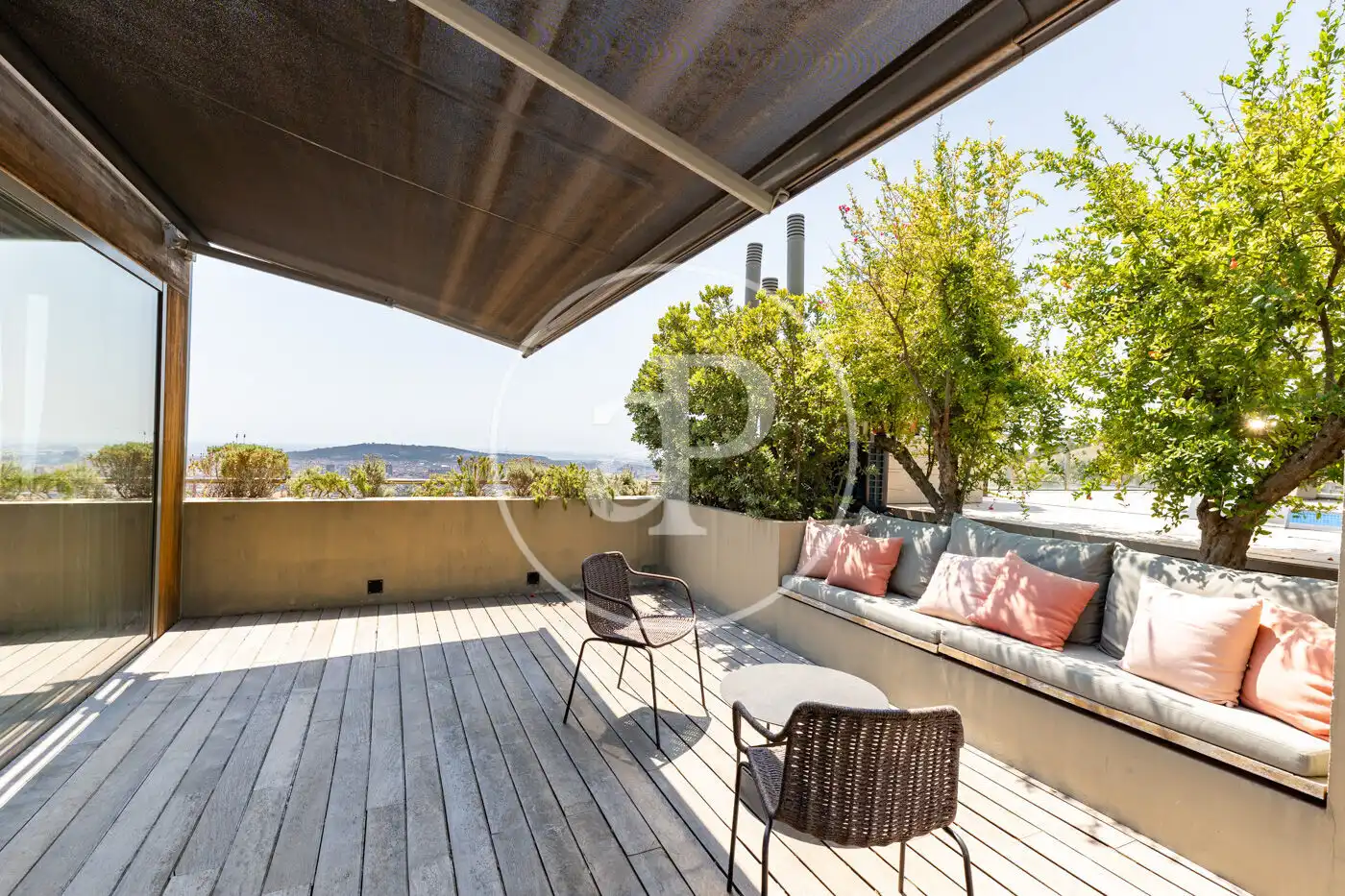Terrassa de Pis en venda en Barcelona amb Aire condicionat, Calefacció i Jardí privat