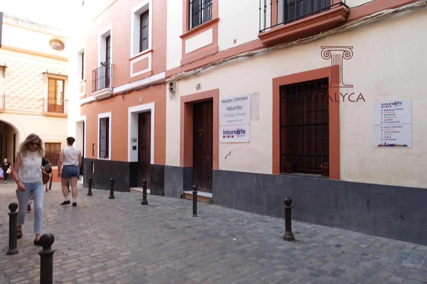 Vista exterior de Àtic de lloguer en Sevilla amb Terrassa