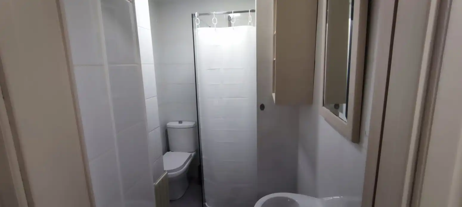 Baño de Piso en venta en  Logroño con Calefacción
