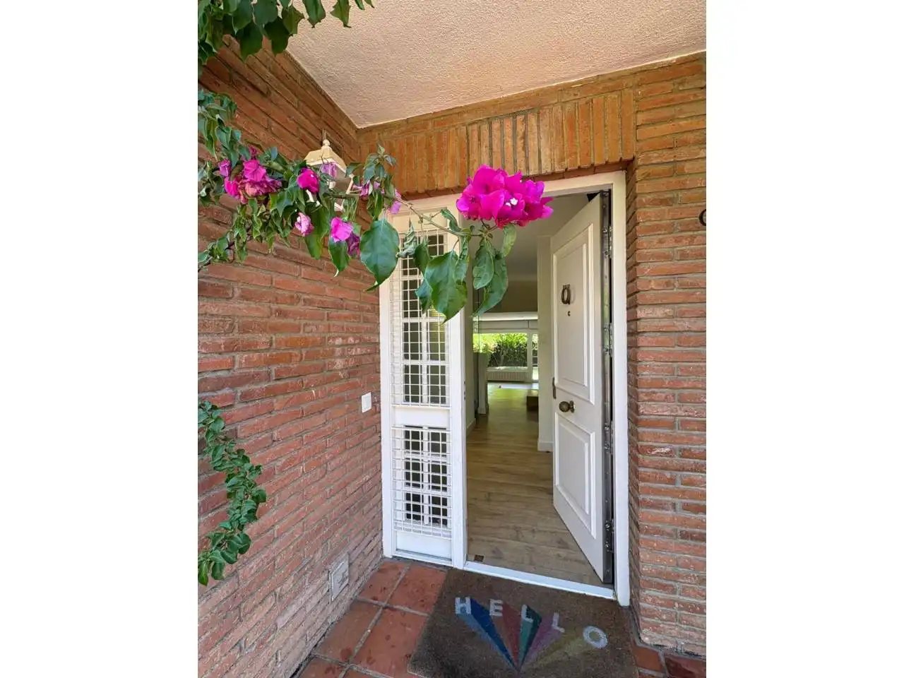 Exterior view of Detached homes for rent in Sant Cugat del Vallès  with Air Conditioner, Heating and Private garden