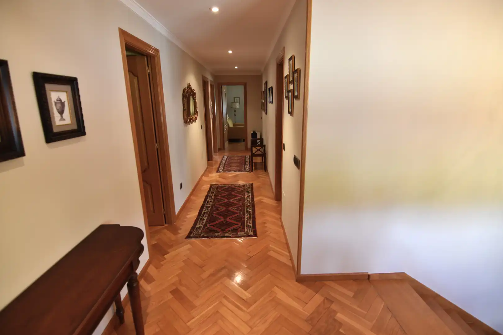 Casa o chalet en venta en Bergondo con Calefacción, Jardín privado y Parquet
