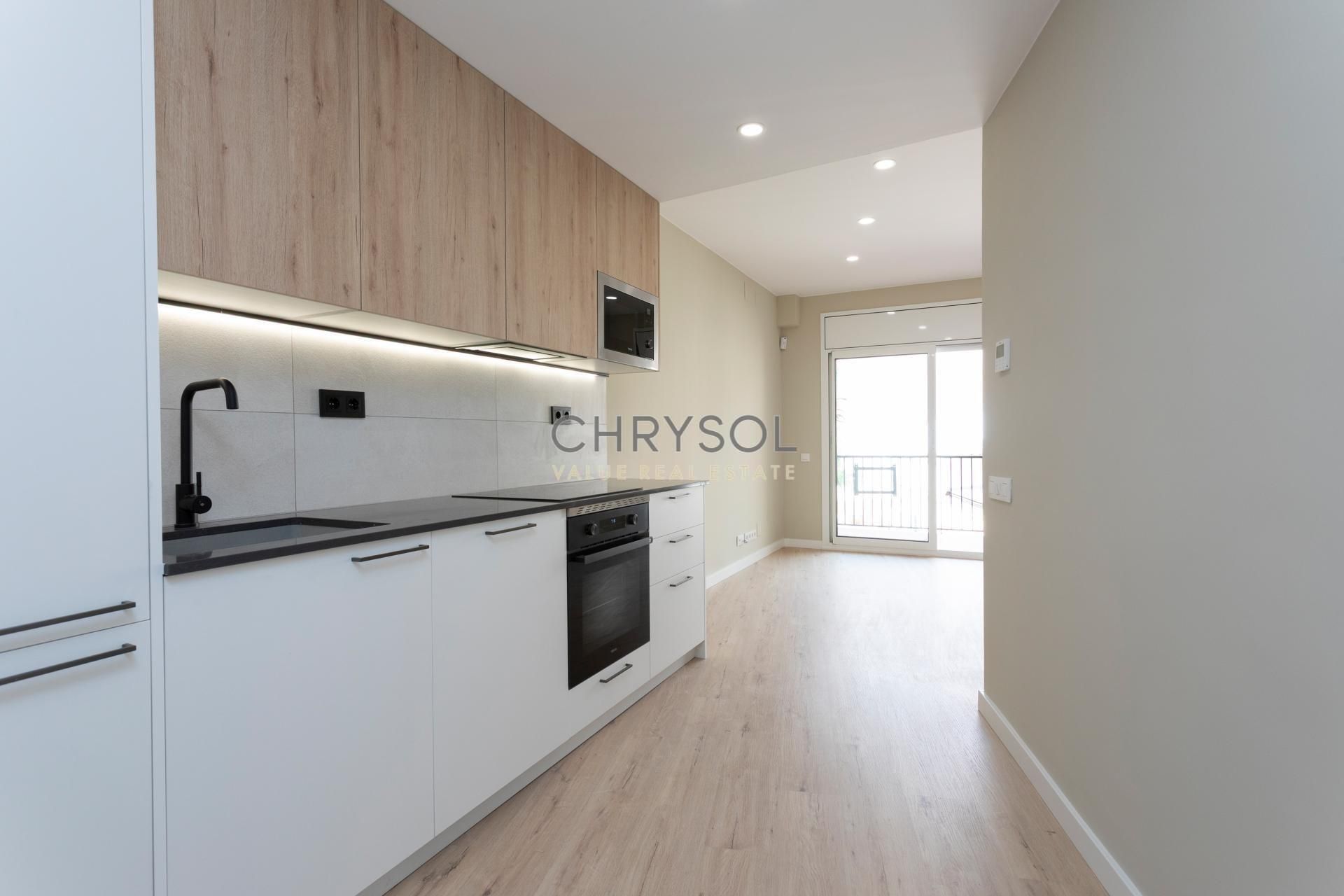 Cocina de Piso en venta en  Barcelona Capital con Calefacción, Parquet y Balcón