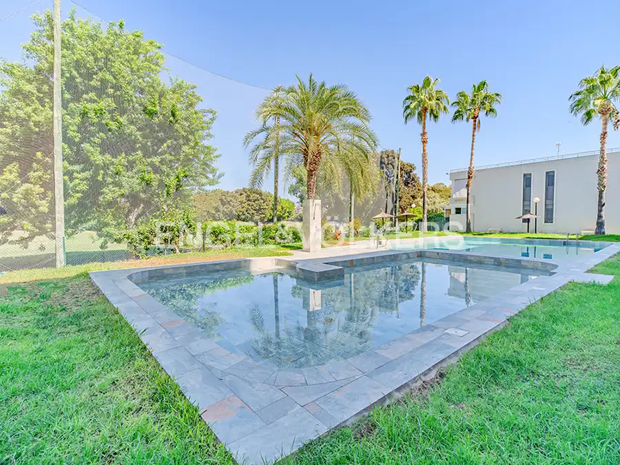 Piscina de Apartament de lloguer en Alicante / Alacant amb Aire condicionat, Moblat i Piscina comunitària