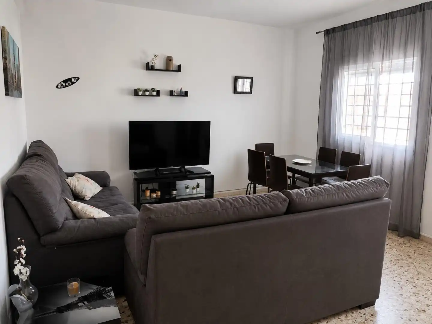 Sala d'estar de Casa o xalet en venda en Chipiona amb Moblat