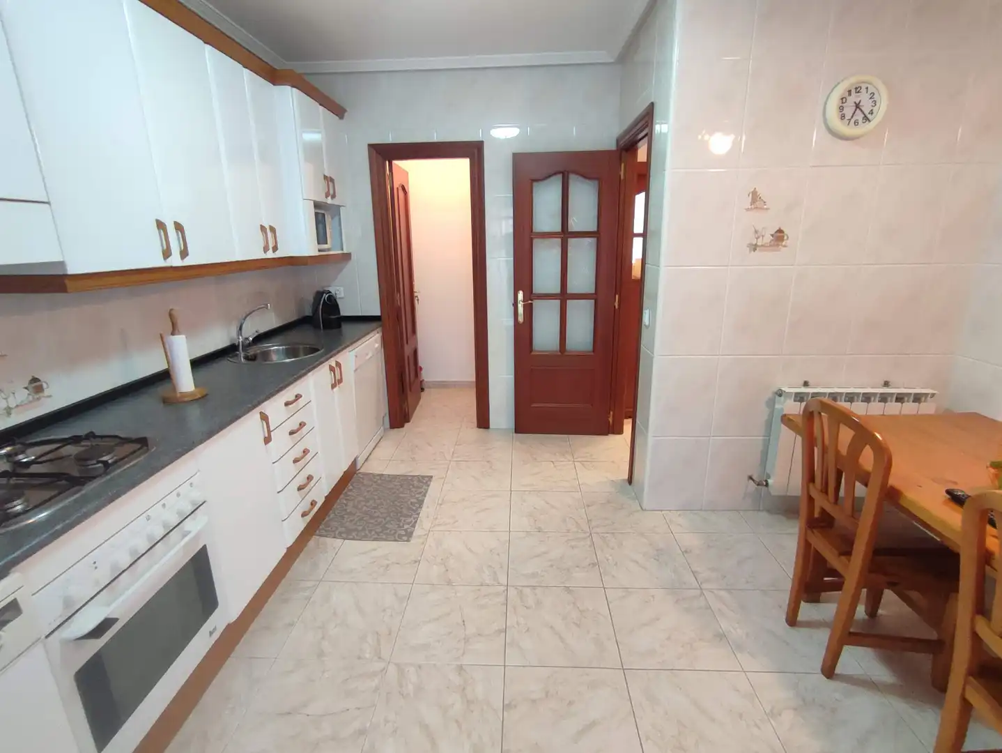 Cocina de Piso en venta en Carpio con Calefacción, Terraza y Amueblado
