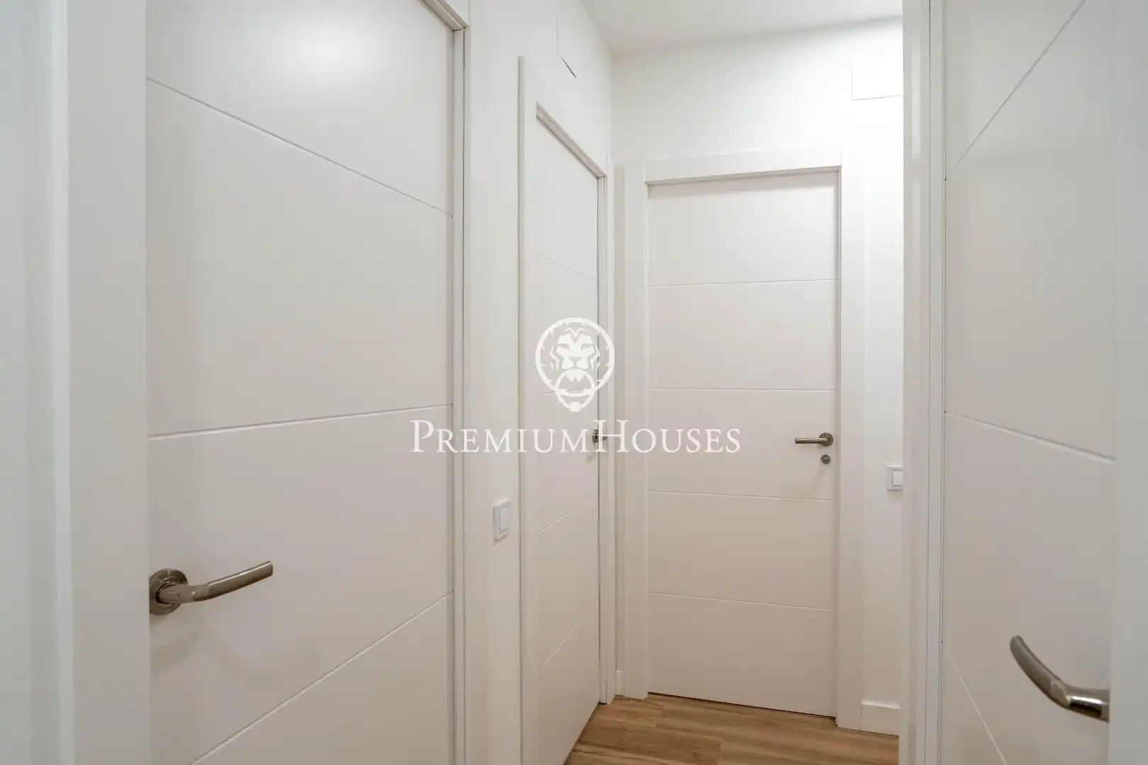 Detached homes for sale in Vilanova i la Geltrú  with Air Conditioner, Heating and Storage room
