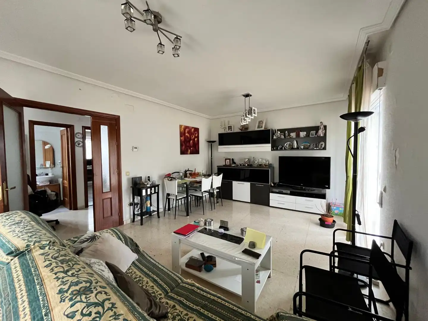 Sala de estar de Casa adosada en venta en Ciudad Real con Aire acondicionado, Calefacción y Terraza