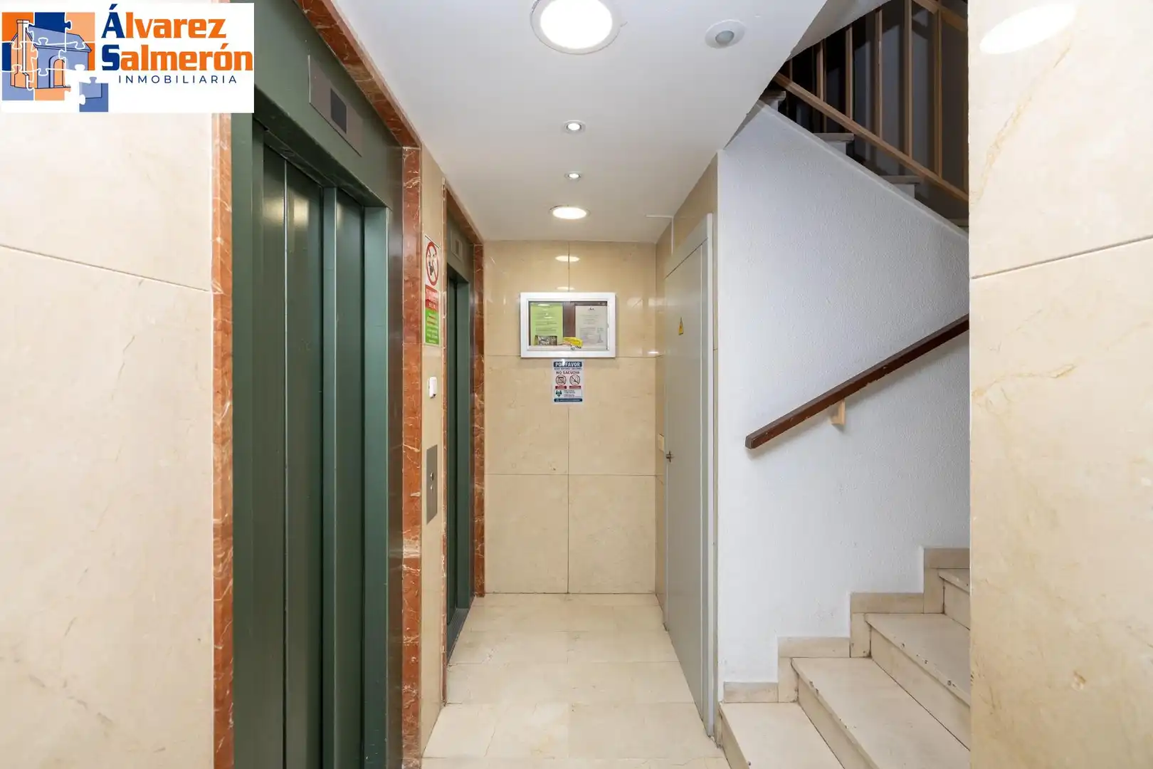 Flat for sale in Granada  with Terrace and Furnished