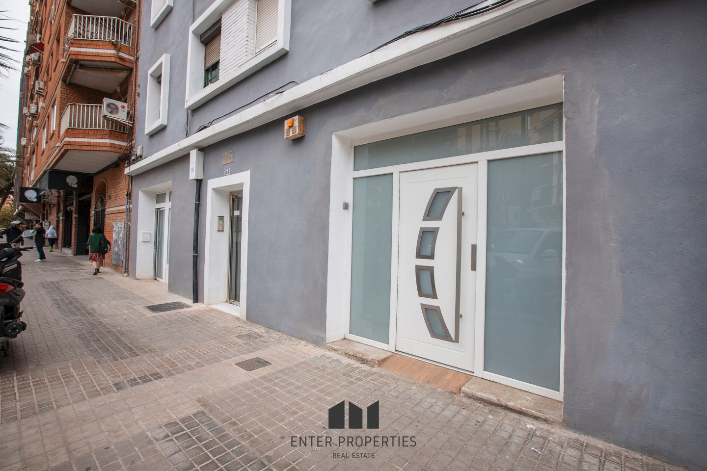 Exterior view of Flat for sale in  Valencia Capital  with Air Conditioner and Terrace