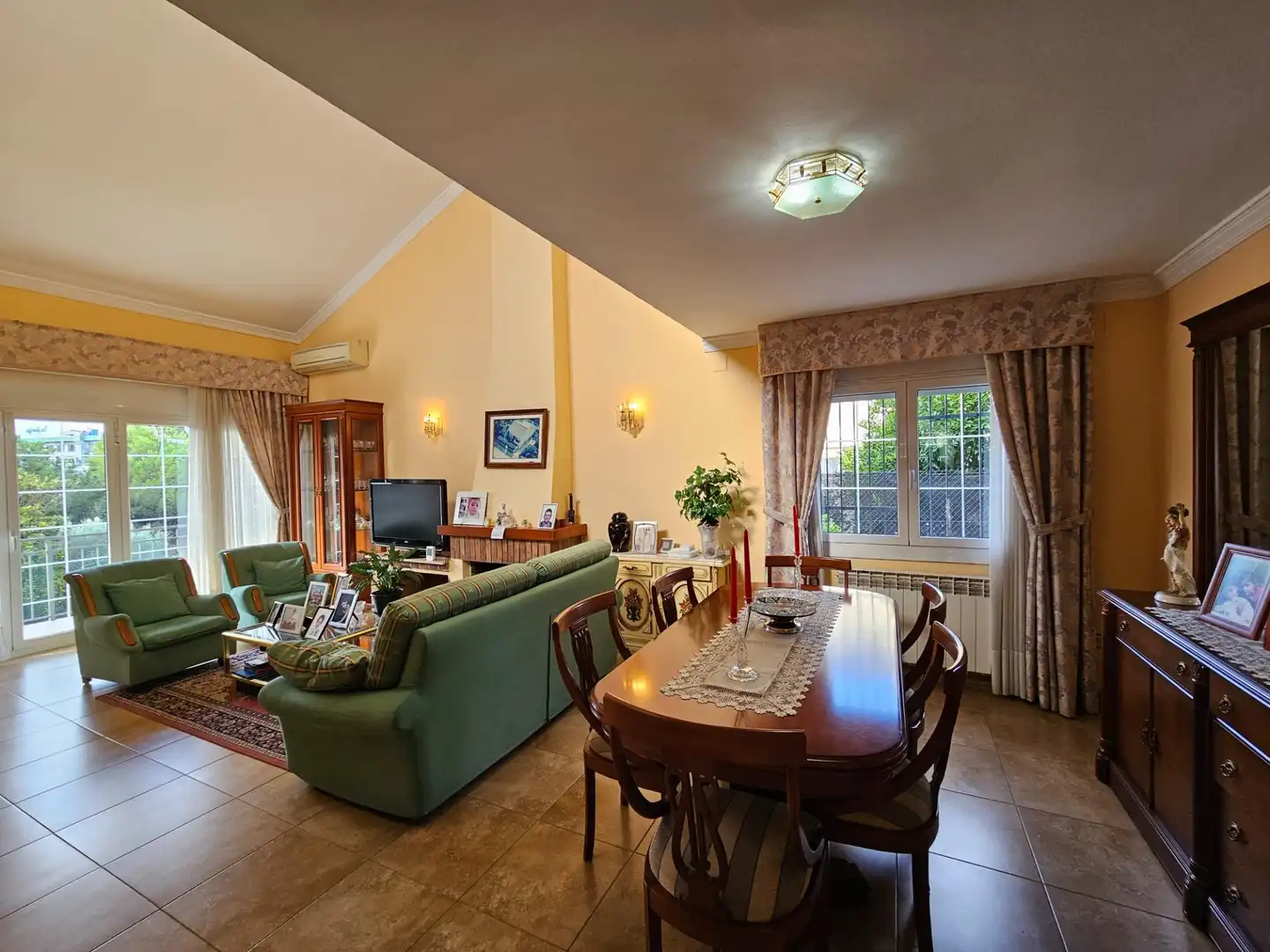 Sala de estar de Casa o chalet en venta en Canovelles