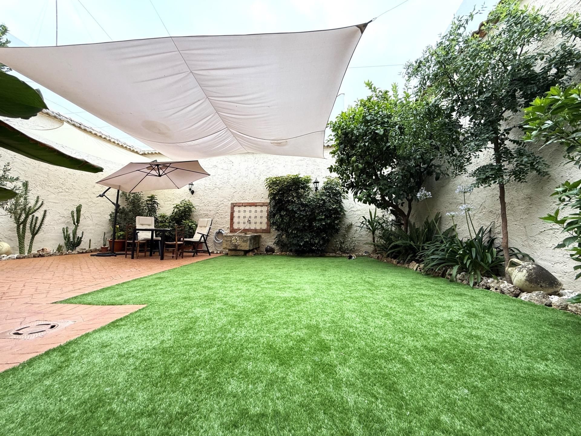 Terrassa de Casa o xalet en venda en Posadas amb Aire condicionat, Jardí privat i Terrassa