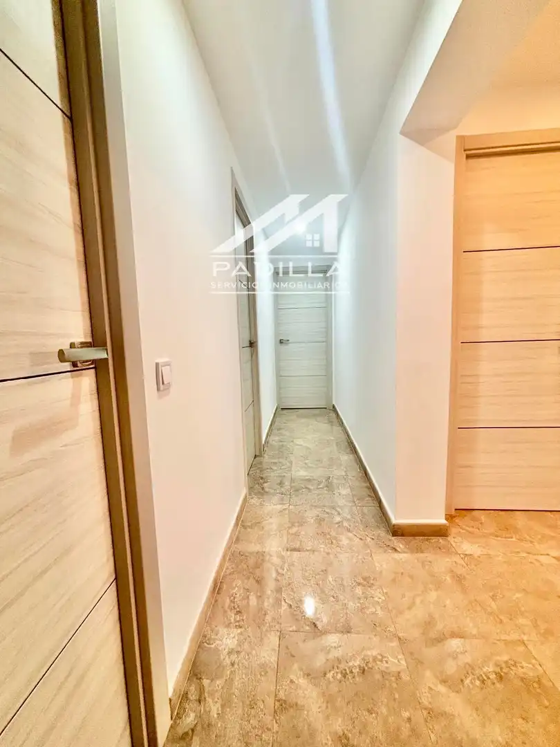 Casa adosada en venta en El Viso de San Juan con Calefacción