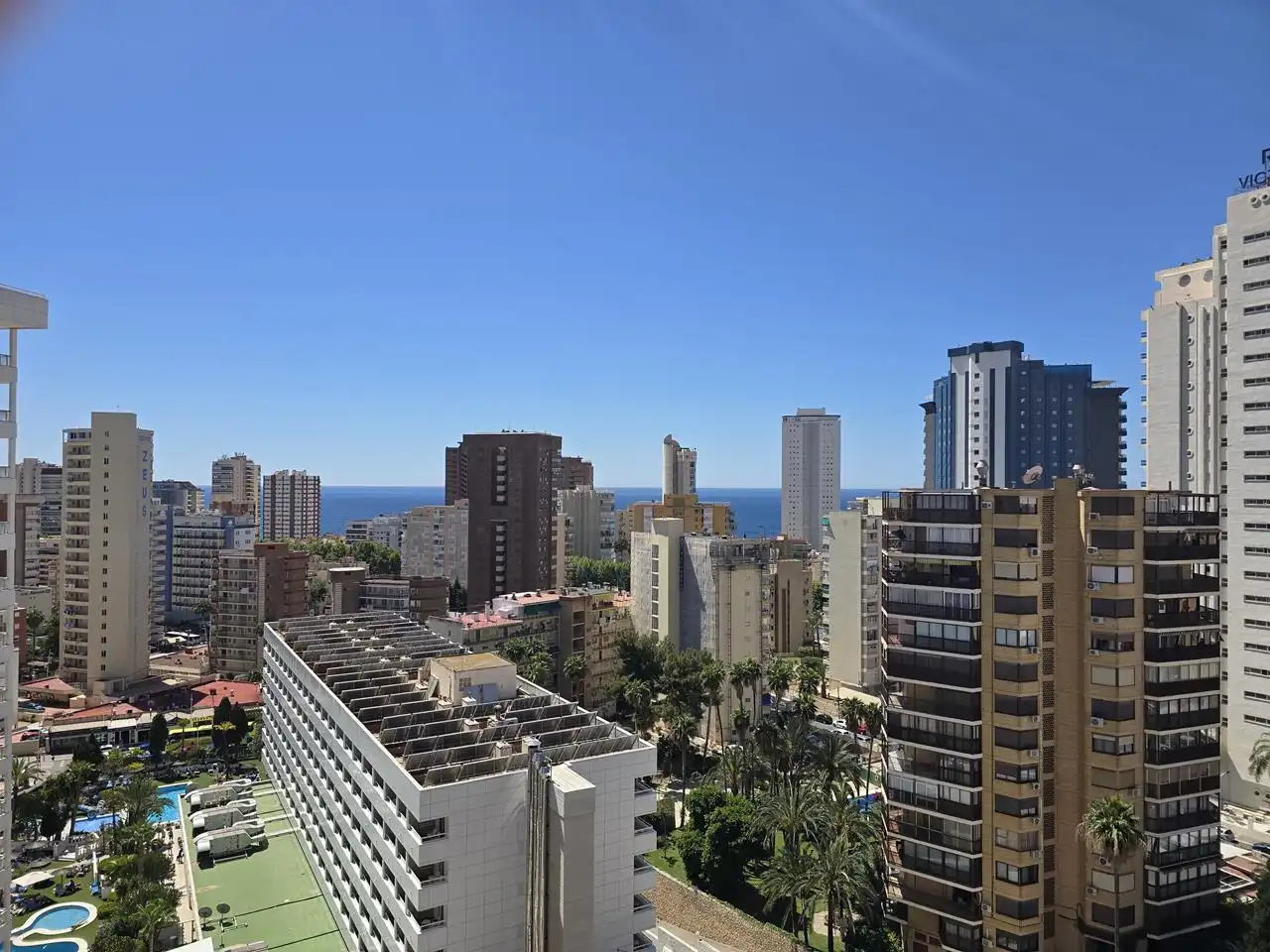 Vista exterior de Piso en venta en Benidorm con Terraza y Amueblado