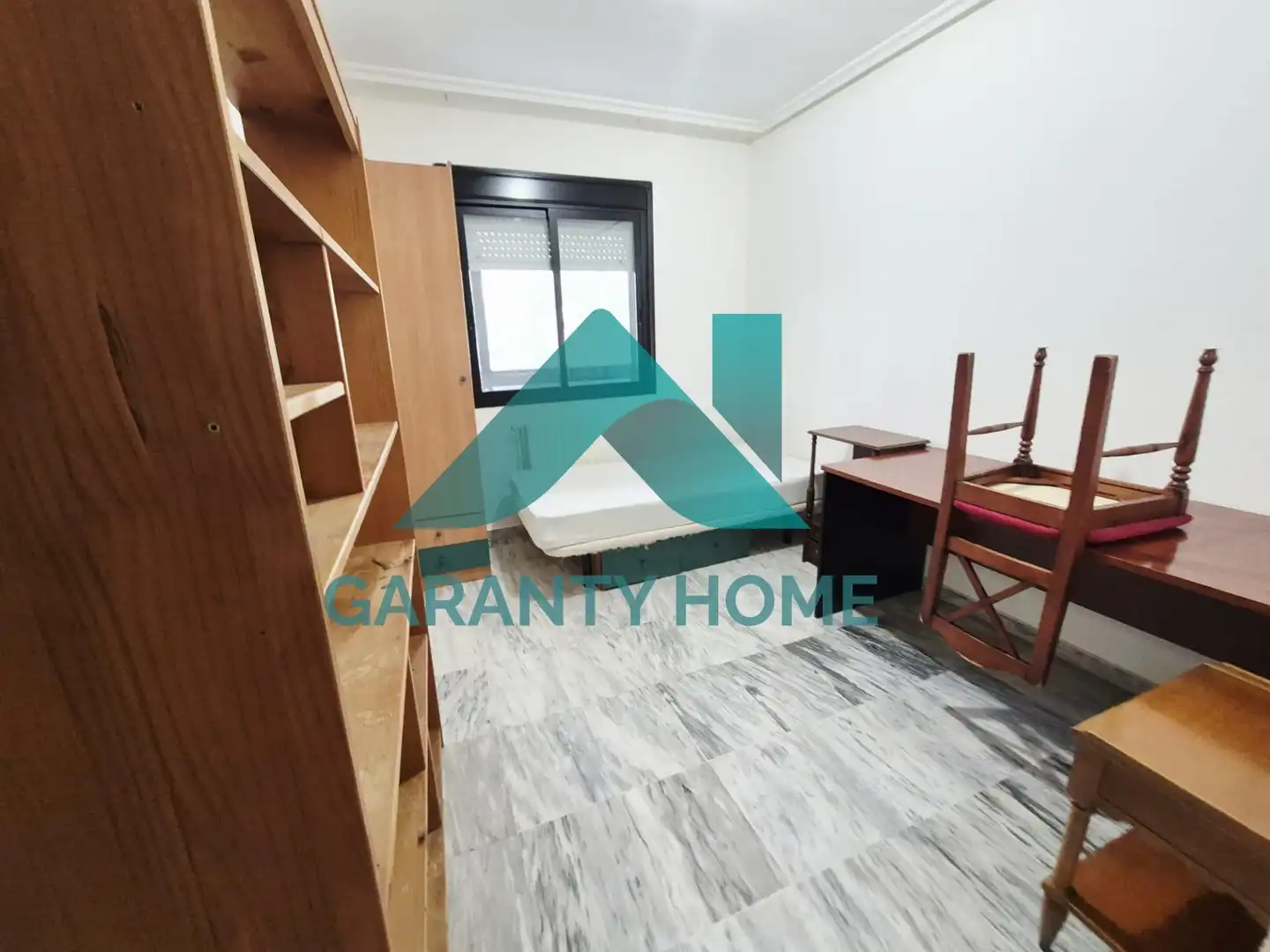 Piso en venta en Cáceres con Terraza, Trastero y Amueblado