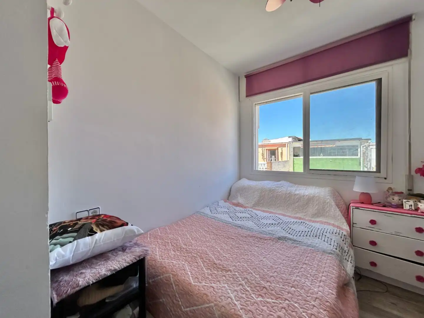 Schlafzimmer von Einfamilien-Reihenhaus zum Verkauf in Málaga mit Klimaanlage, Terrasse und Abstellraum