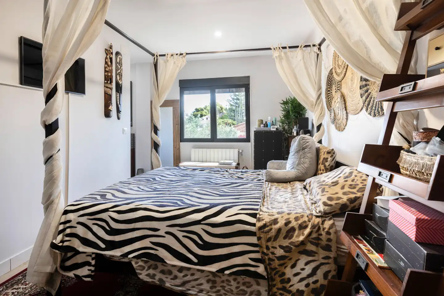 Habitación de Casa adosada en venta en L'Eliana con Aire acondicionado y Jardín privado
