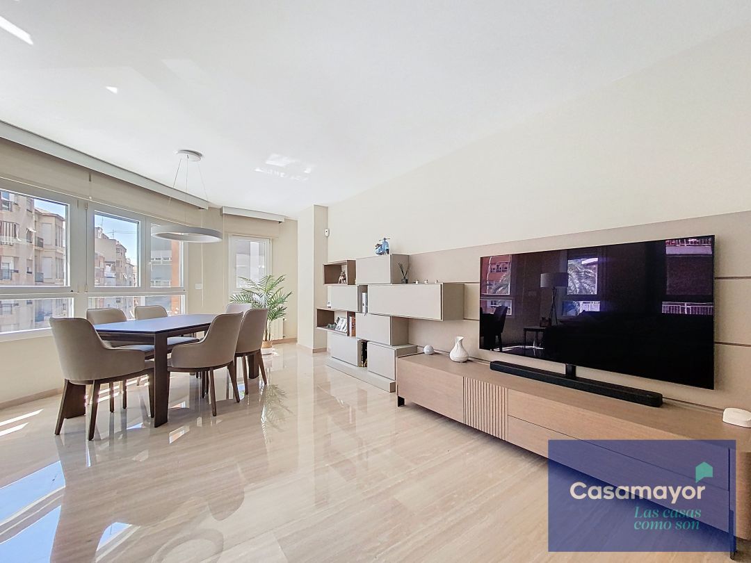 Pis de lloguer a Avenida Alfonso El Sabio, Barrio del Centro