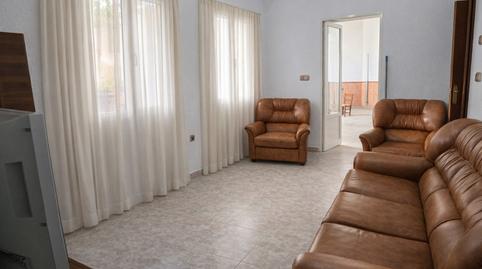 Foto 3 de Casa o chalet de alquiler en Calle Martín Cerezo, Miajadas, Cáceres