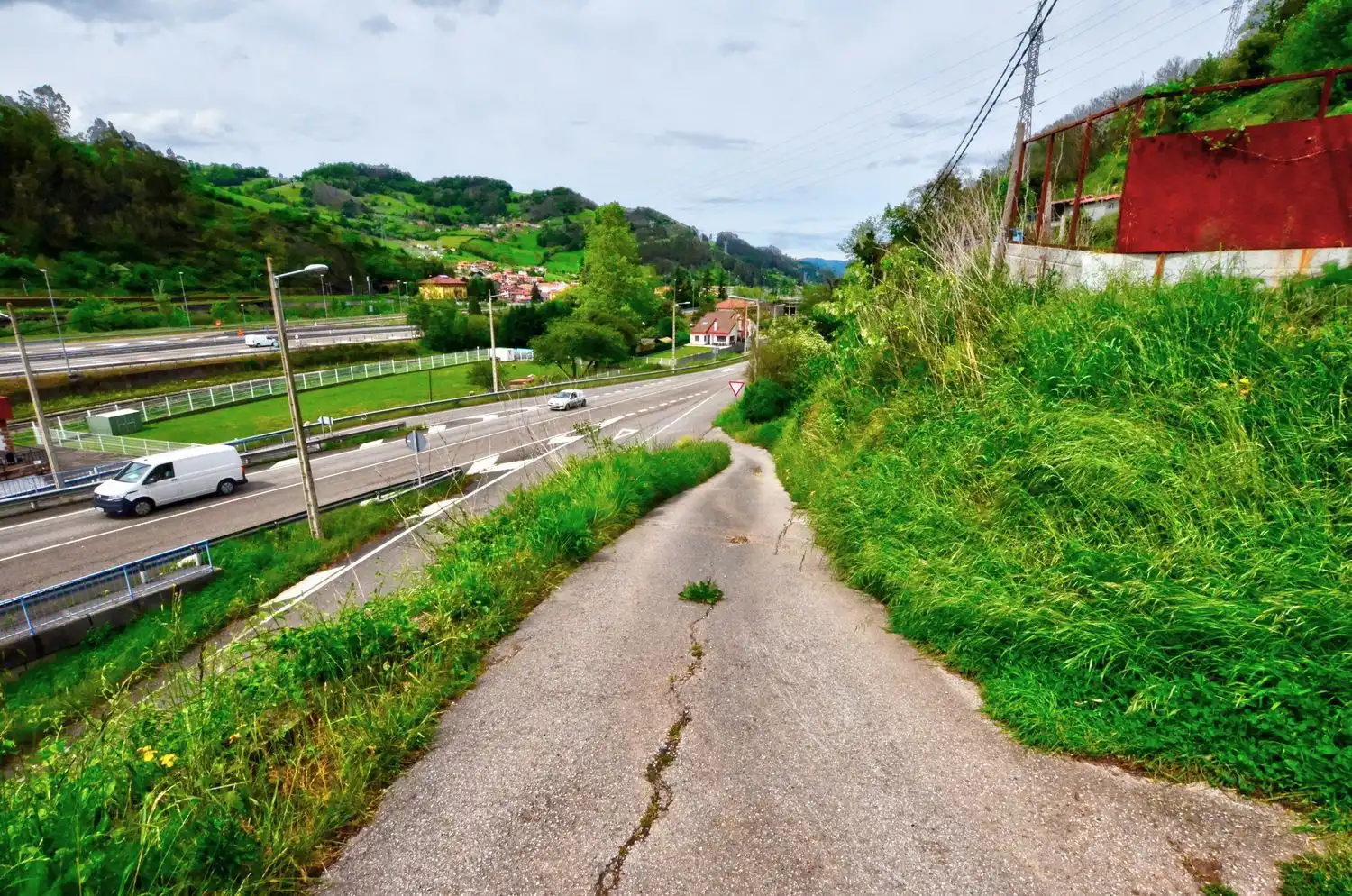 Vista exterior de Casa o chalet en venta en Mieres (Asturias) con Piscina