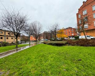Vista exterior de Pis en venda en Gijón  amb Calefacció, Parquet i Moblat